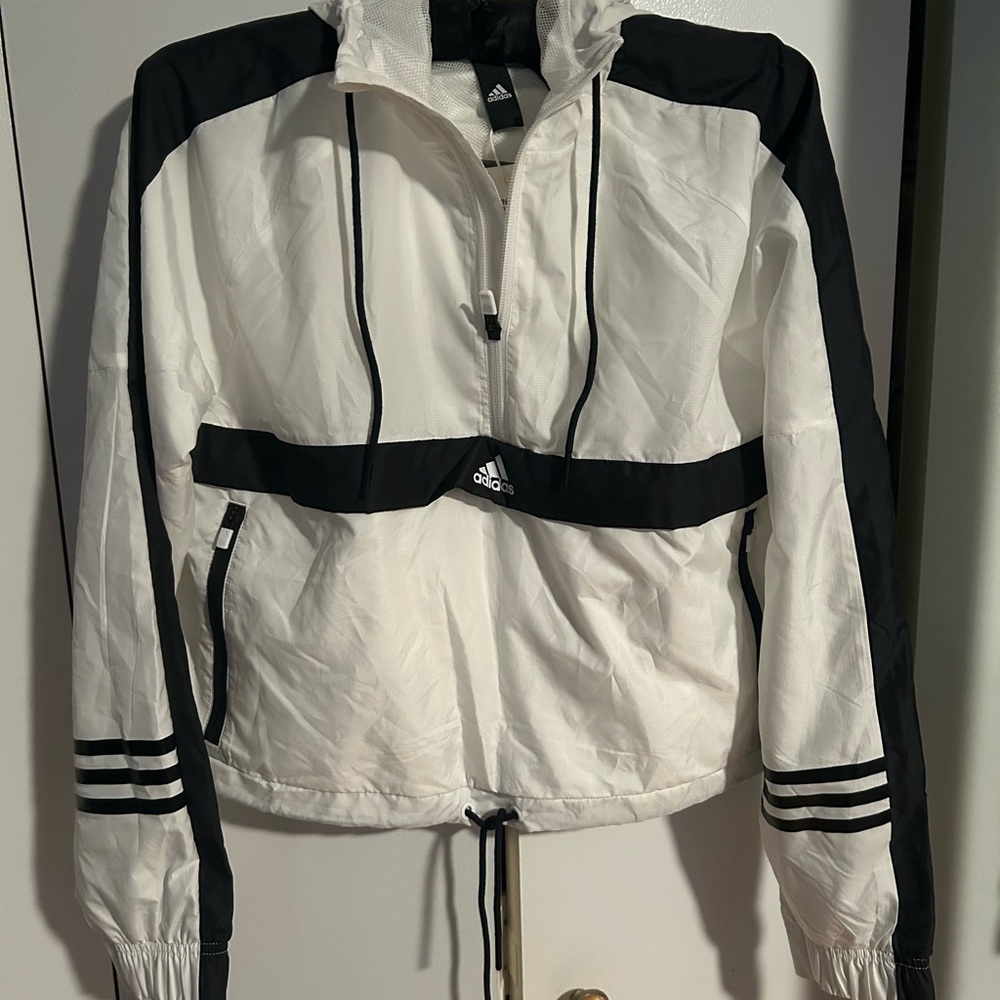 NWT women’s small Adidas quarter zip windbreaker jacket